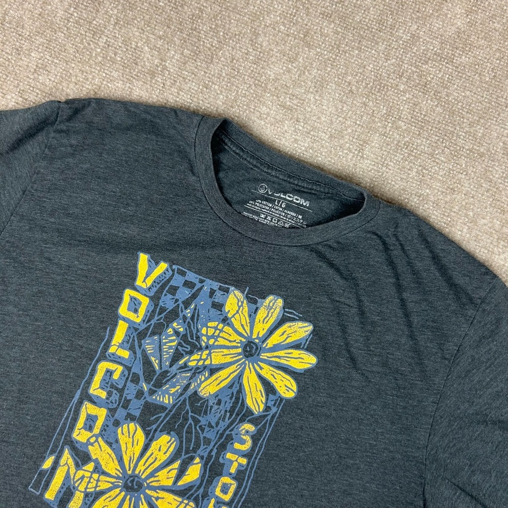 Volcom T Shirt Mens Large Charcoal Gray Floral Graphic Print Cotton Crew Neck